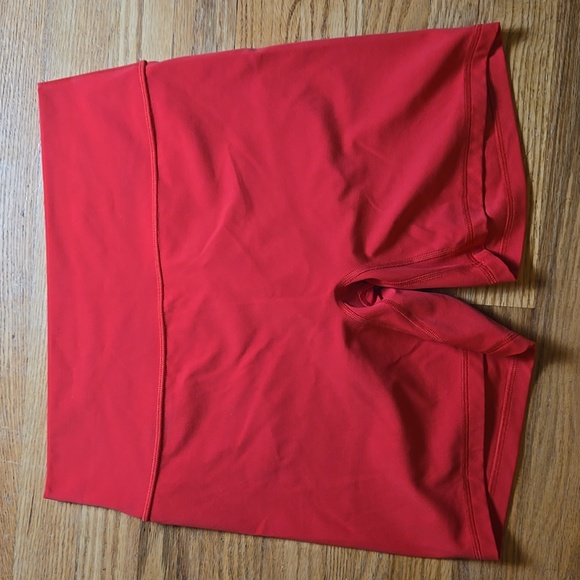 BN CRZ Yoga Deep Red v-neck bra, no front seam 5" butt scrunch bike shorts set - Picture 8 of 10